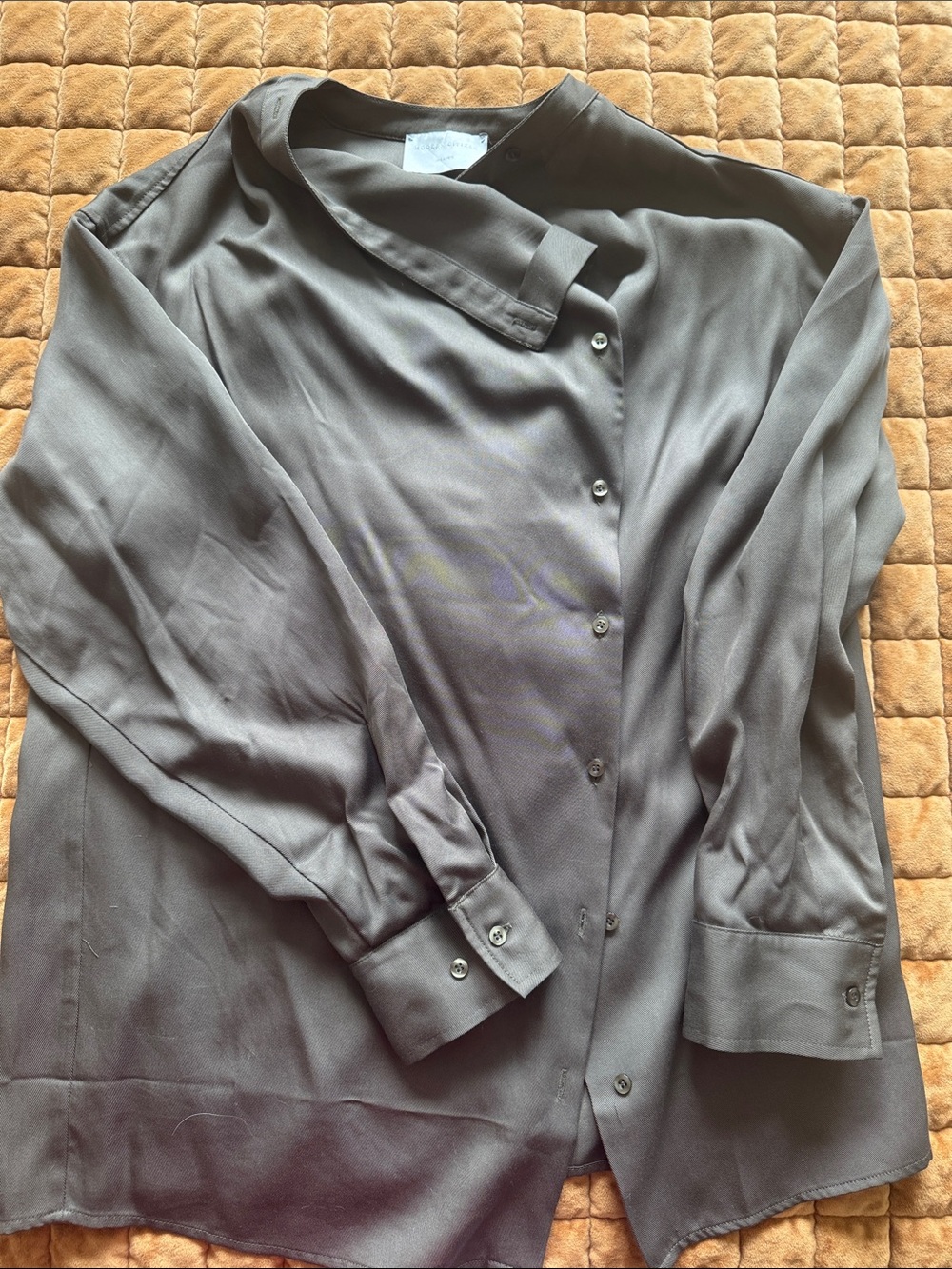 Modern Citizen Asymmetrical Button Down